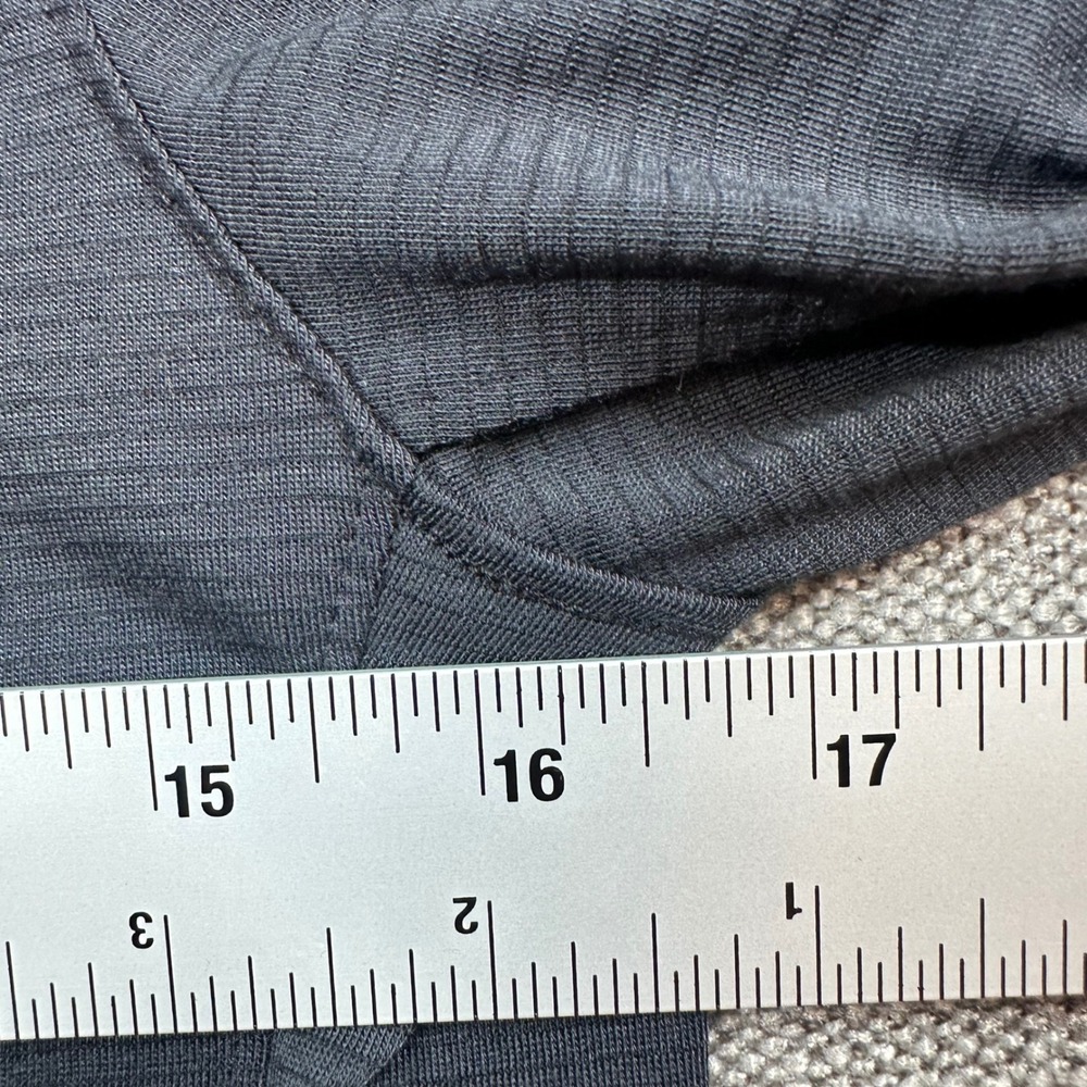 Under Armour Quarter Zip Women XS Black NEW HeatGear Running Pullover Fitted - Picture 5 of 9